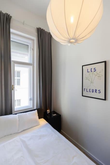 The Grove Hideaway Central 2Br Retreat Будапеща Екстериор снимка