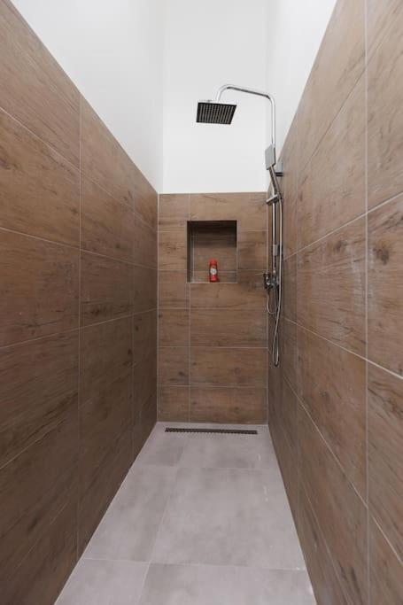 The Grove Hideaway Central 2Br Retreat Будапеща Екстериор снимка