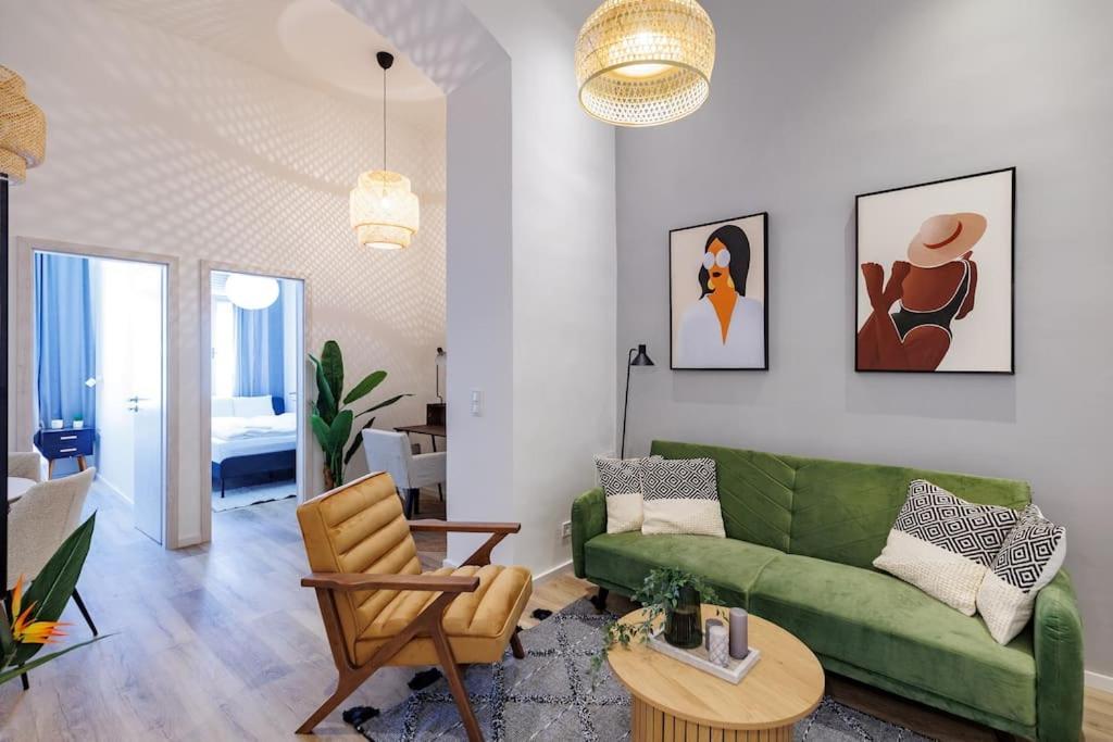 The Grove Hideaway Central 2Br Retreat Будапеща Екстериор снимка