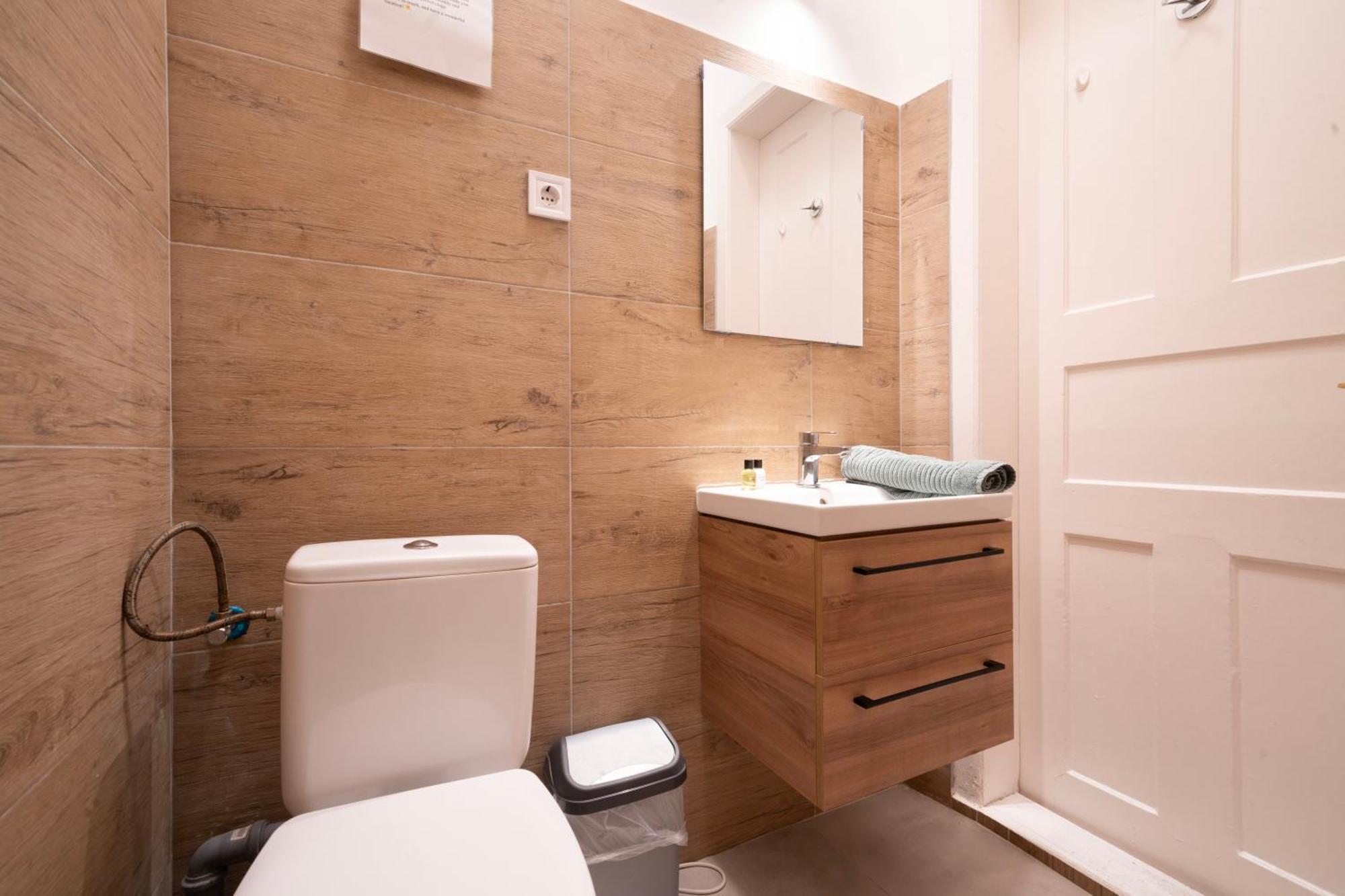 The Grove Hideaway Central 2Br Retreat Будапеща Екстериор снимка