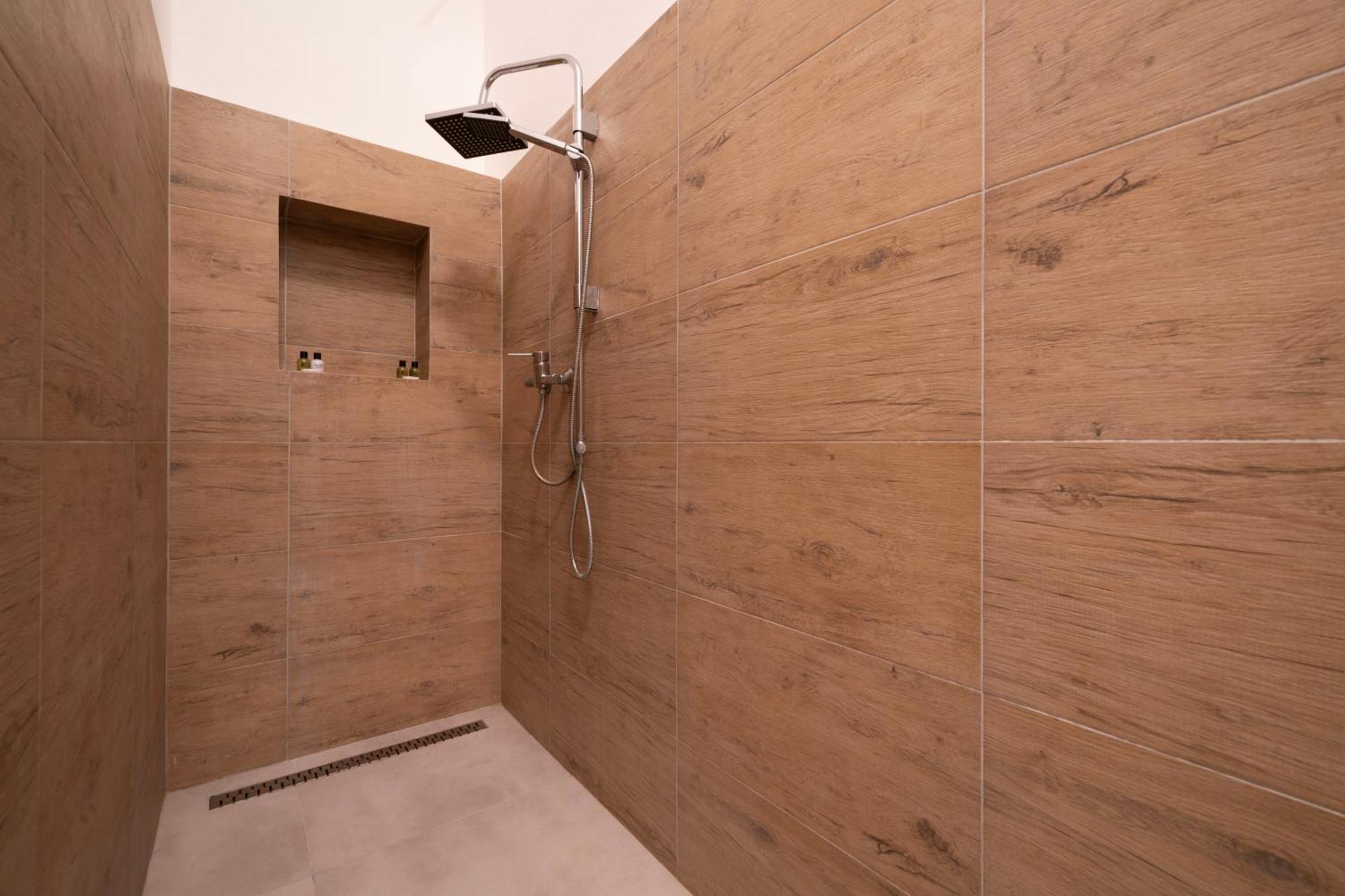 The Grove Hideaway Central 2Br Retreat Будапеща Екстериор снимка